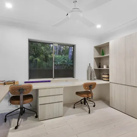 Stunning Beachfront 3-Bed Haven By Natural Reserve Gold Coast Exterior photo